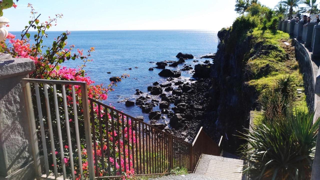 Bed and Breakfast La Castellese Aci Castello Exteriér fotografie